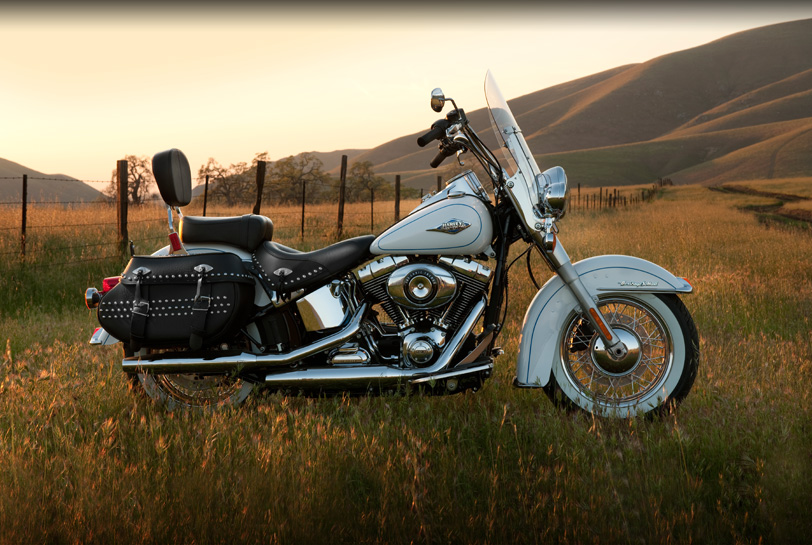 12-heritage-softail-classic-bs.jpg