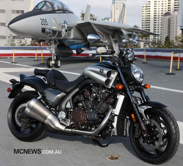 yamaha-v-max-11.jpg