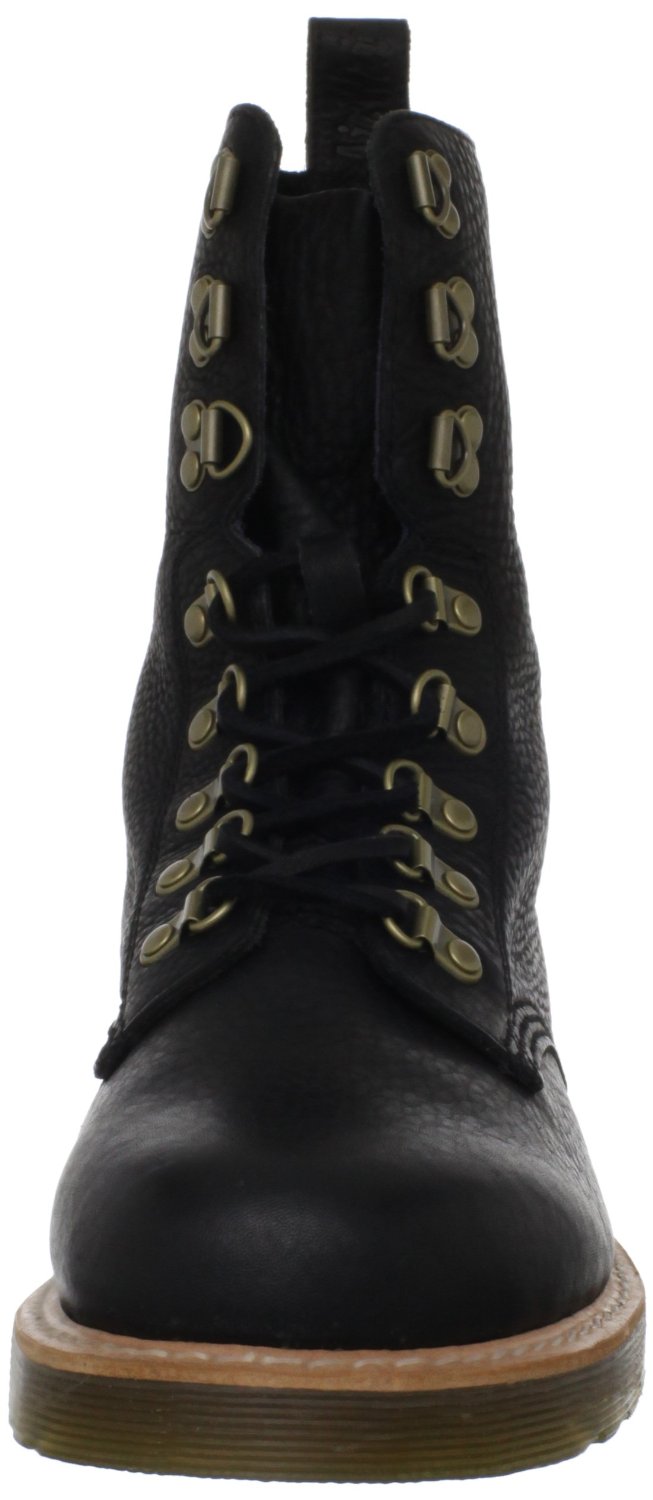 Dr. Martens.06.jpg