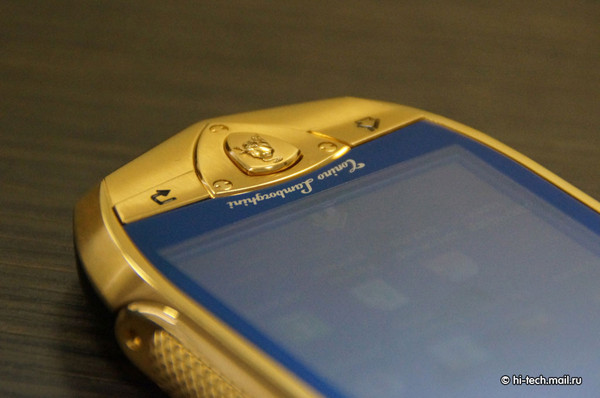 Lamborghini-TL700-Luxury-Smartphone-004.jpg