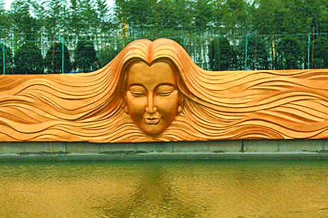 No.1 江蘇鎮江運河之母雕塑.jpg