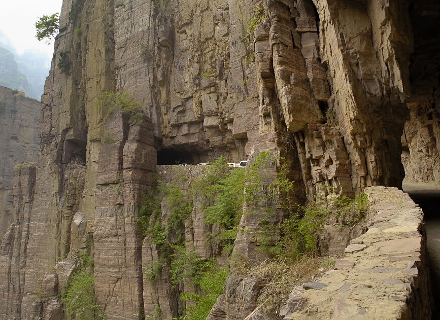 102256_126835挂壁公路 .jpg