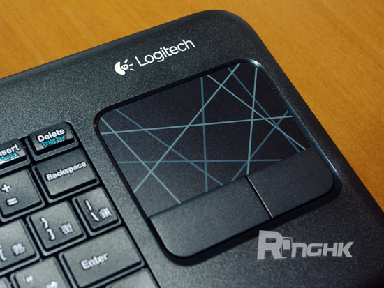 20121101_logitech_win8accessory_12.jpg