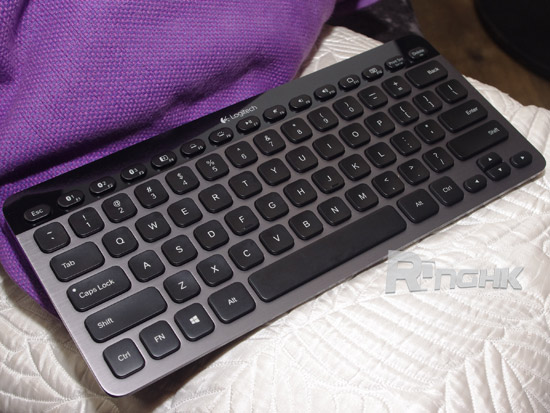 20121101_logitech_win8accessory_14.jpg