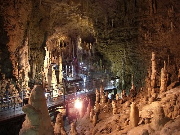 鐘乳洞8.jpg