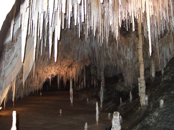鐘乳洞24.jpg