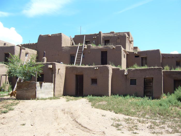 t pueblo-of-taos.jpg