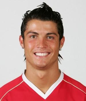 cristiano-ronaldo-mullet-metro-hairstyle-curly-men[1].jpg