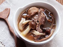 茶樹菇排骨湯