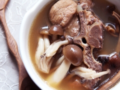 茶樹菇排骨湯