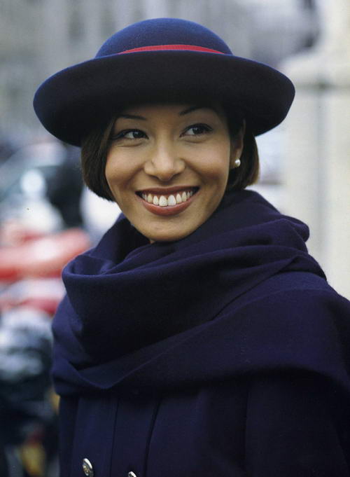 British Airways Vintage cabin crew uniform_06.jpg