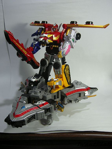 10 終極護星巨人.jpg