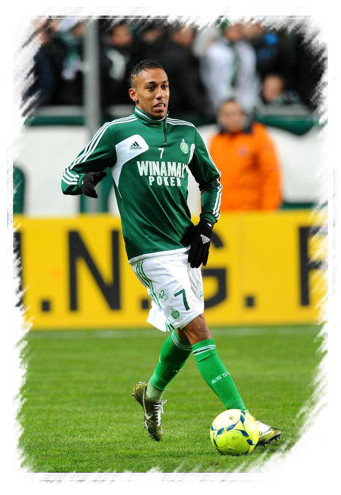 法甲驚現施華洛世奇水晶球鞋 1.jpg