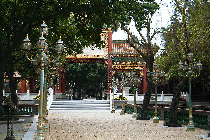 3           695078_1273104382.jpg