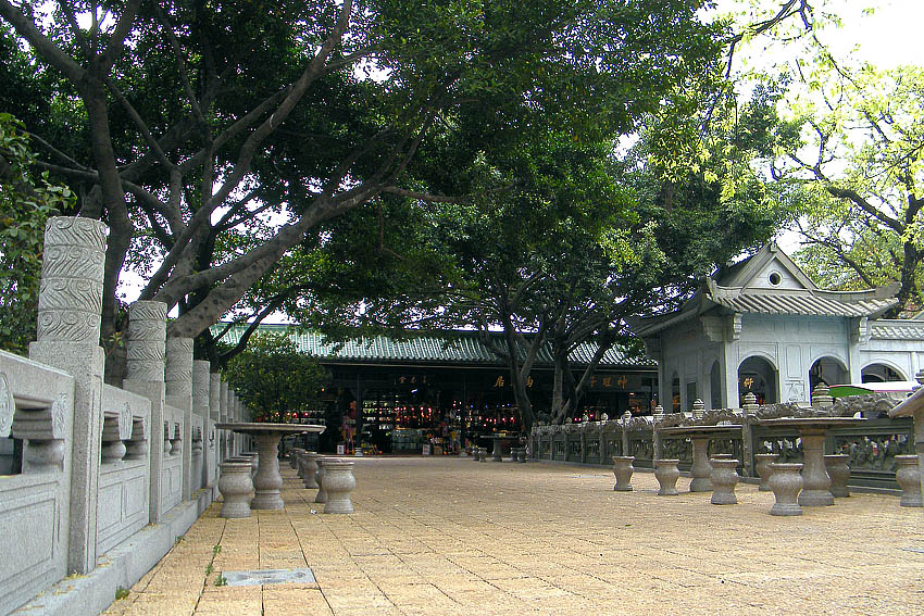 3    695078_1273063013.jpg