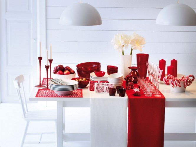 Candy-cane-red-white-Christmas-table-665x498.jpg