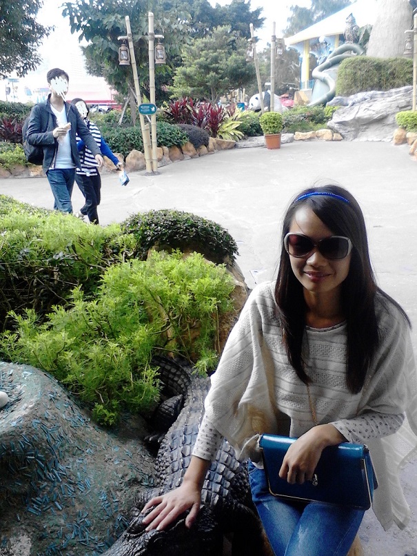 IMG_20121209_142327 small.jpg