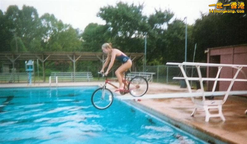 underwater_bmx.jpg1.jpg