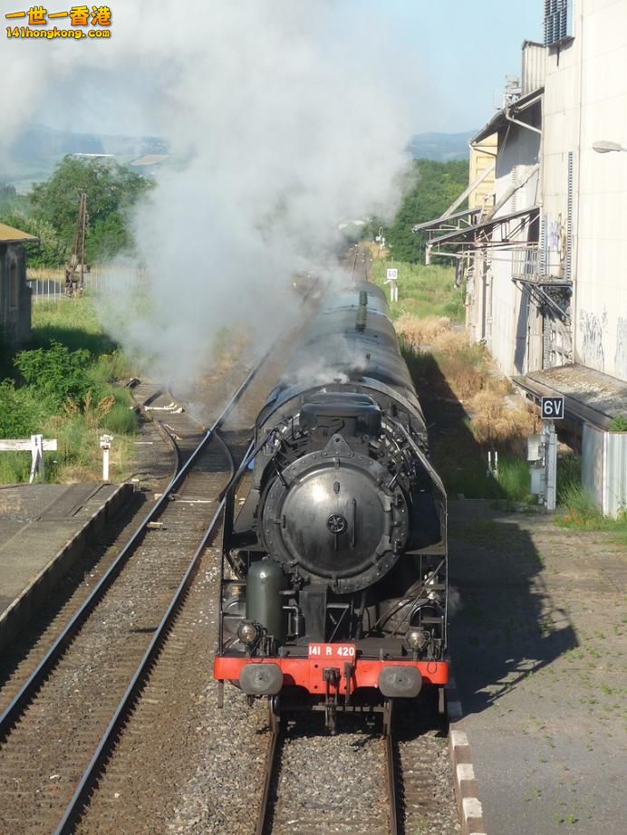 T 141-R-420_forums.photos-de-trains.net.jpg