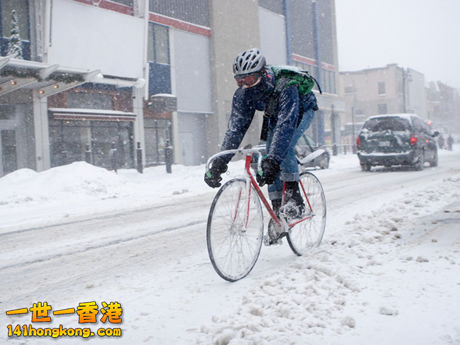 Cycling in Winter.jpg