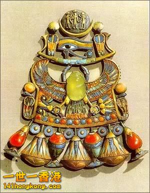 心臟聖金龜，這枚聖甲蟲形珠寶飾物從圖坦卡蒙的墓中被盜出後,最初在埃及流傳。後來一名南非海員從賭桌上贏 ...