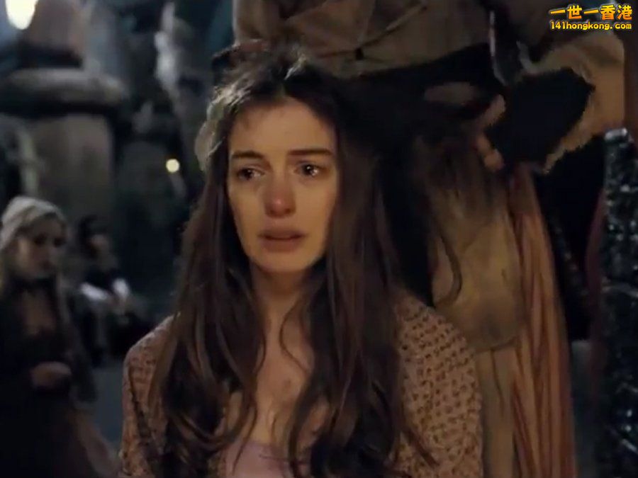 anne-hathaway-les-miserables-trailer.jpg