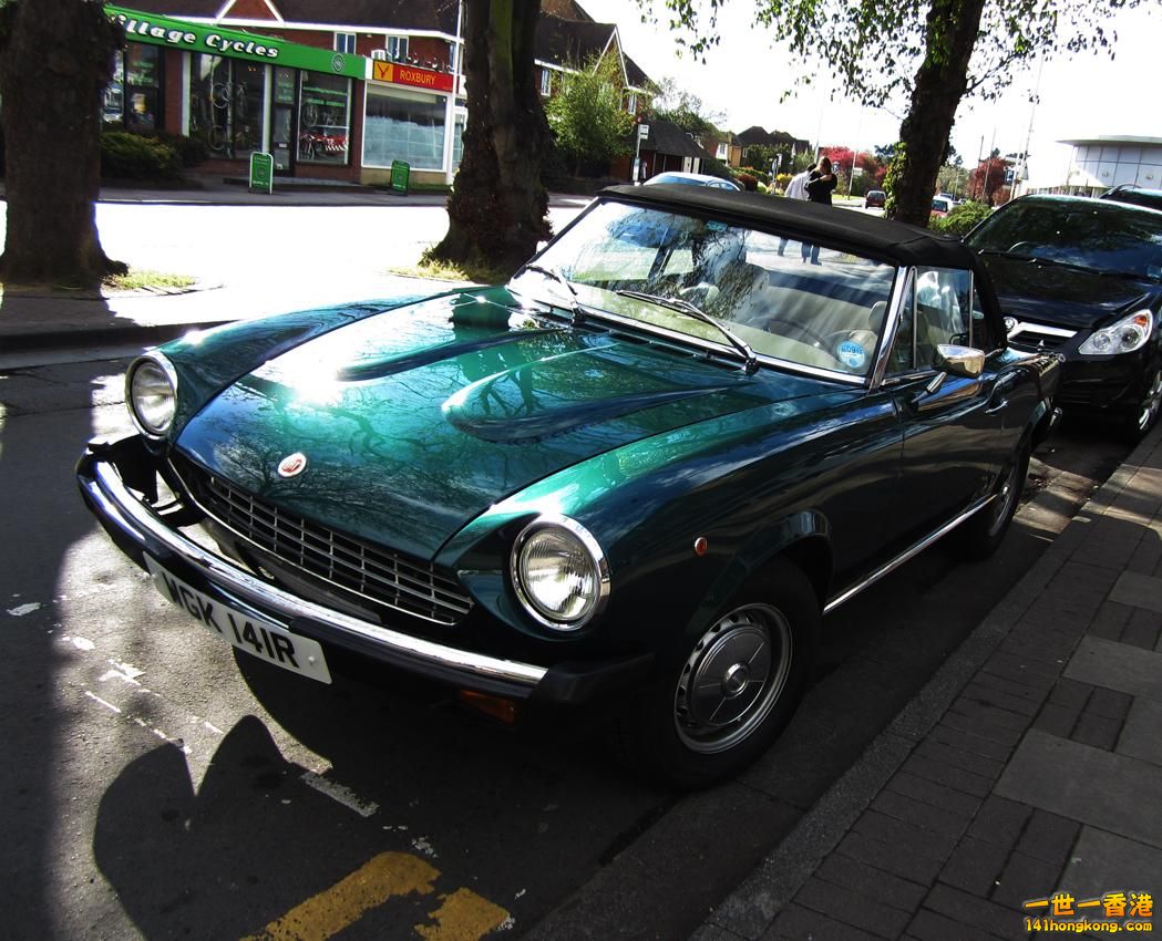 1977 FIAT 124 - WGK 141R.jpg