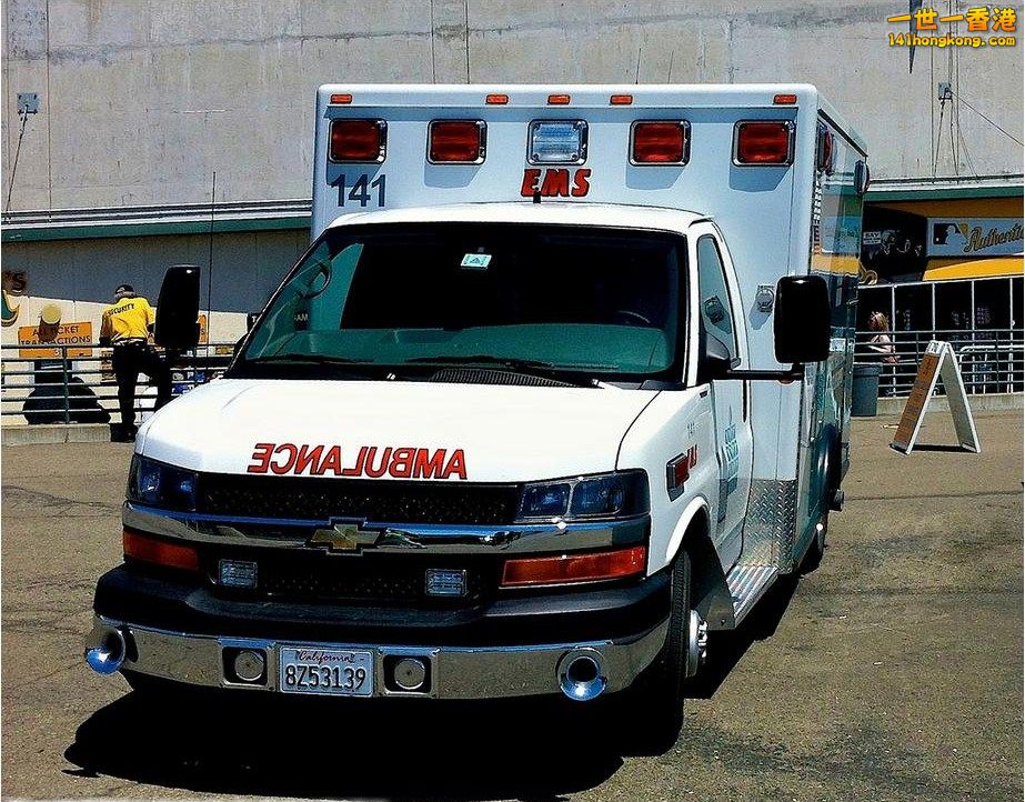 Paramedics Plus Medic 141 Oakland_yourfiredepartment org.jpg