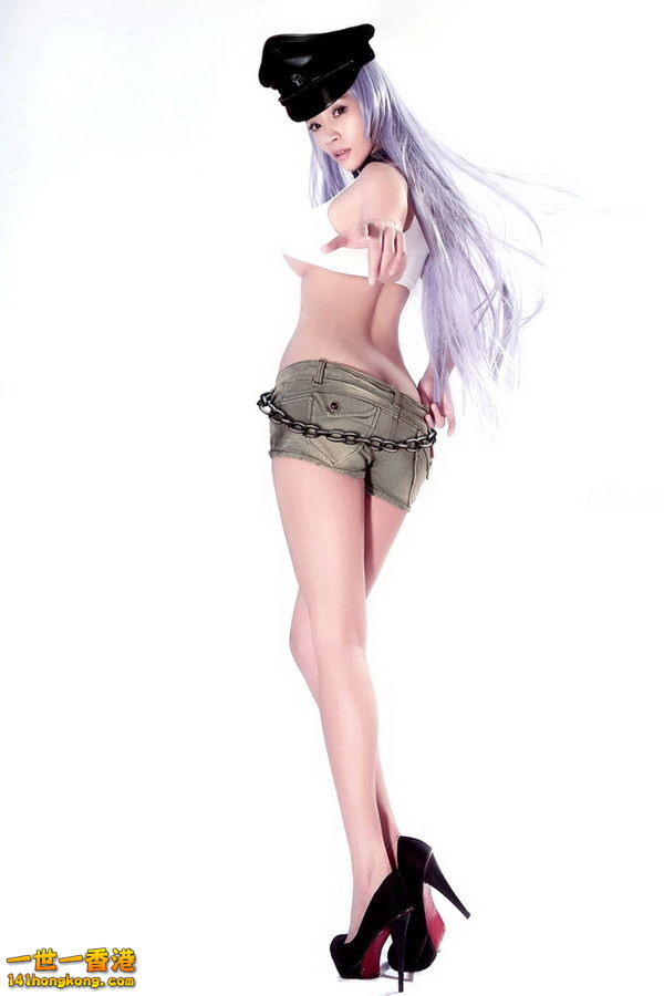 1解放軍美女 邵路雅14.jpg