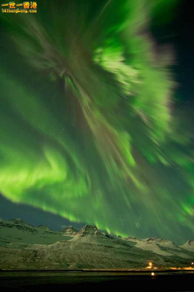 2012年最令人難以置信的極光.jpg