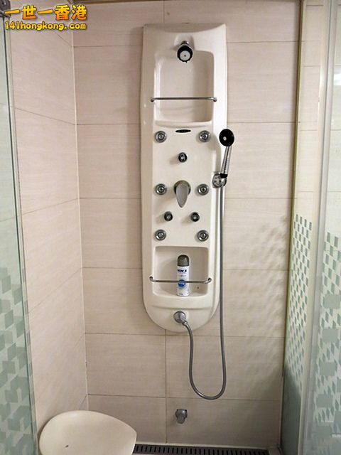 010.JPG