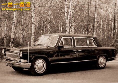 redflaglimousine-2.jpg