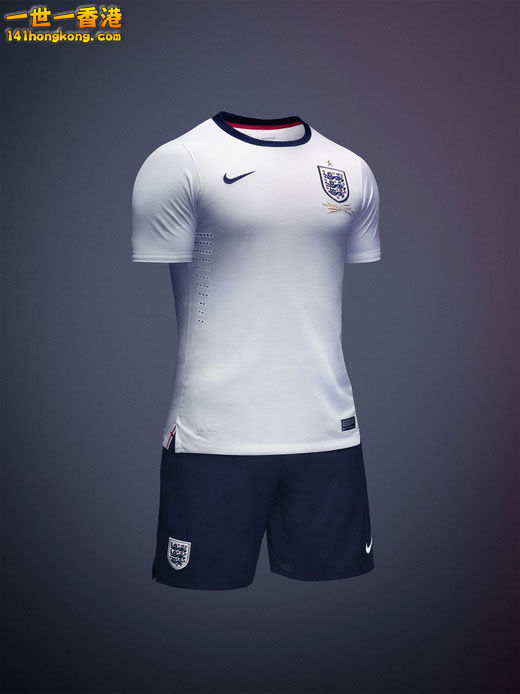 nike-unveils-new-england-home-kit-42803.jpg