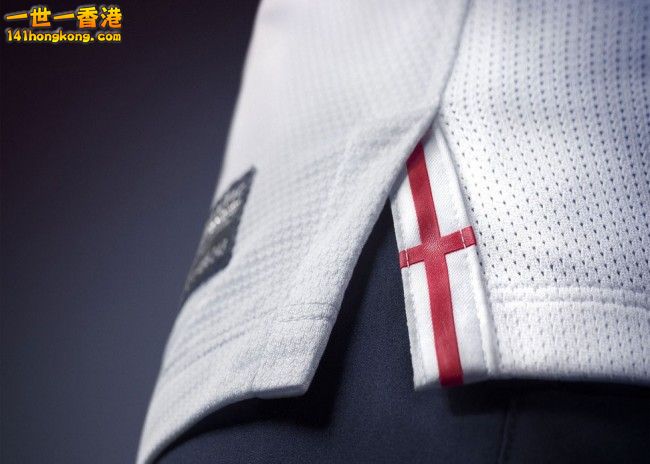 nike-unveils-new-england-home-kit-75037-650x464.jpg