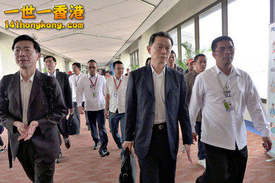 台調查團成員抵菲律賓   -   1.jpg