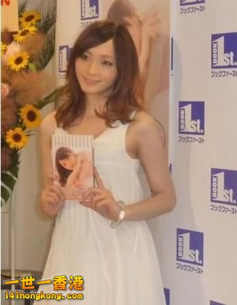 十大美艷變性女星 11.jpeg