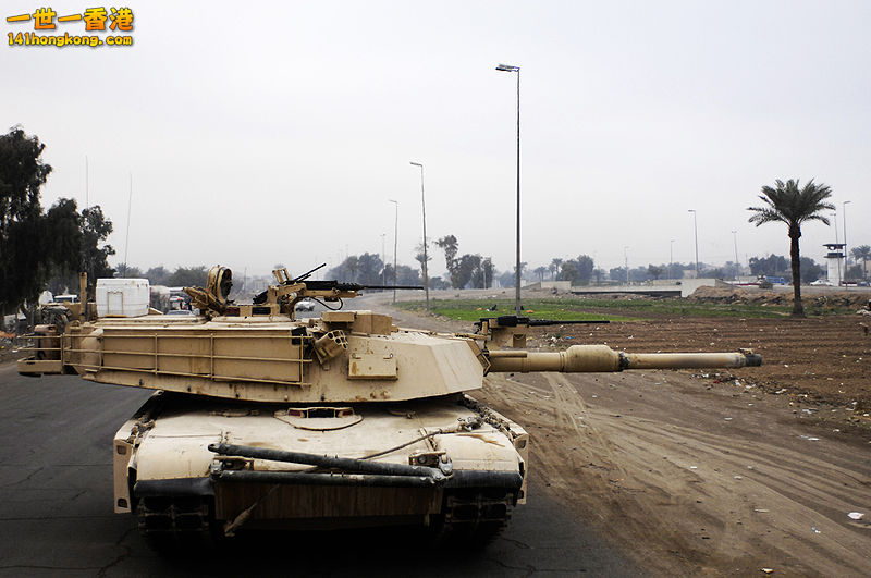 M1A1 (砲管加裝機槍).jpg