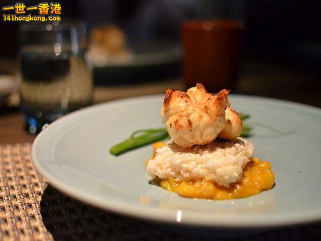 龍蝦 鍋粑佐蟹黃醬