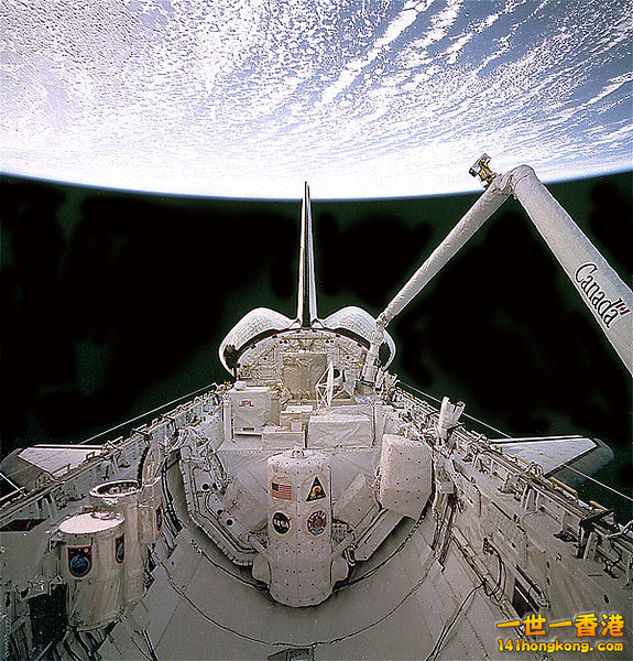 ATLAS-3 in Atlantis\' payload bay, while the RMS grapples CRISTA-SPAS.jpg