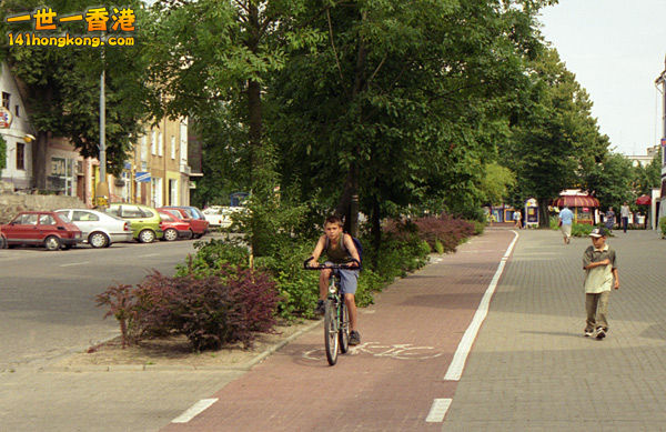 cycle-track.jpg