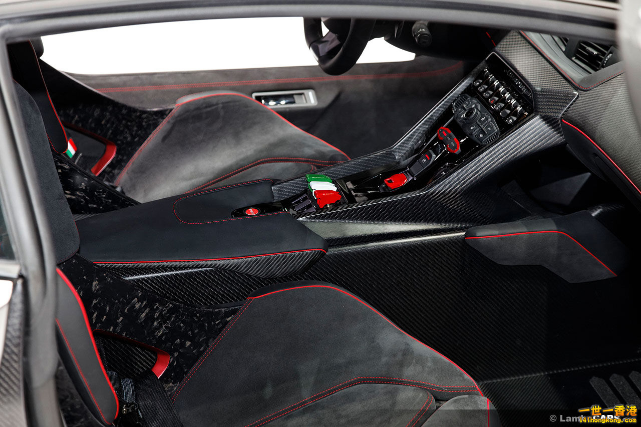 lamborghini_veneno_53.jpg