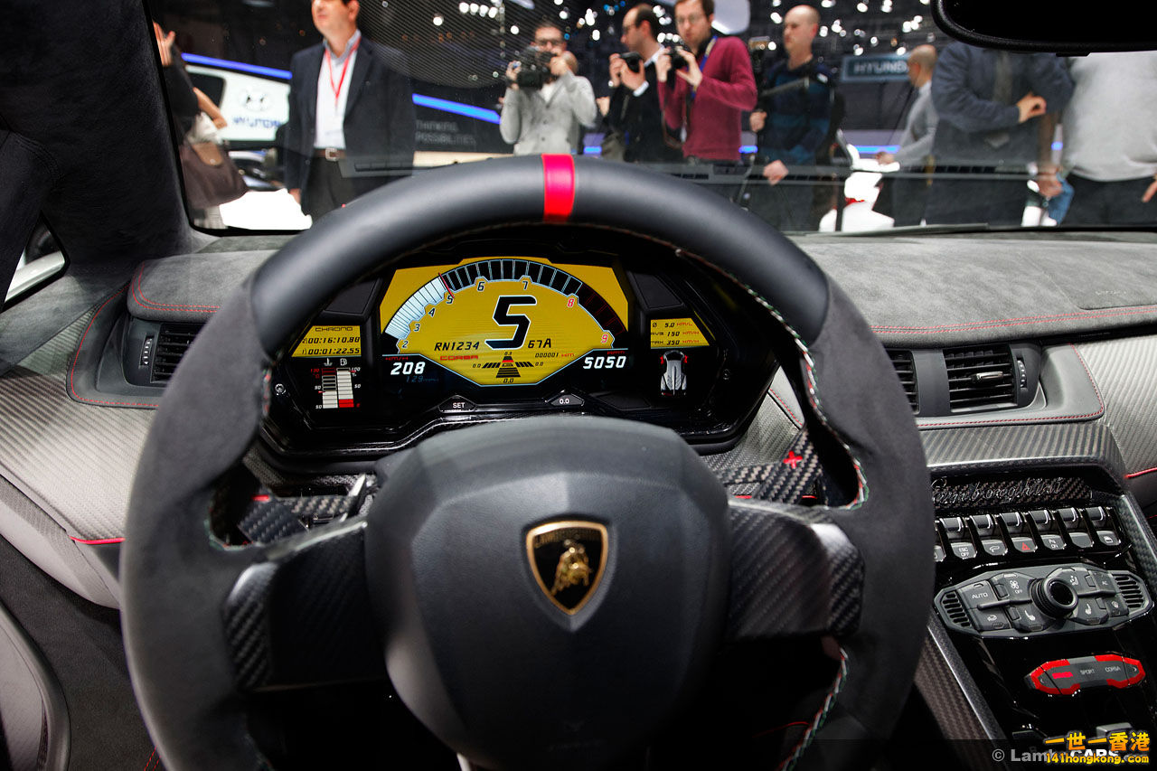 lamborghini_veneno_64.jpg