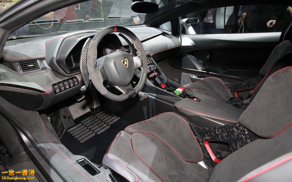Lamborghini-Veneno-12.jpg