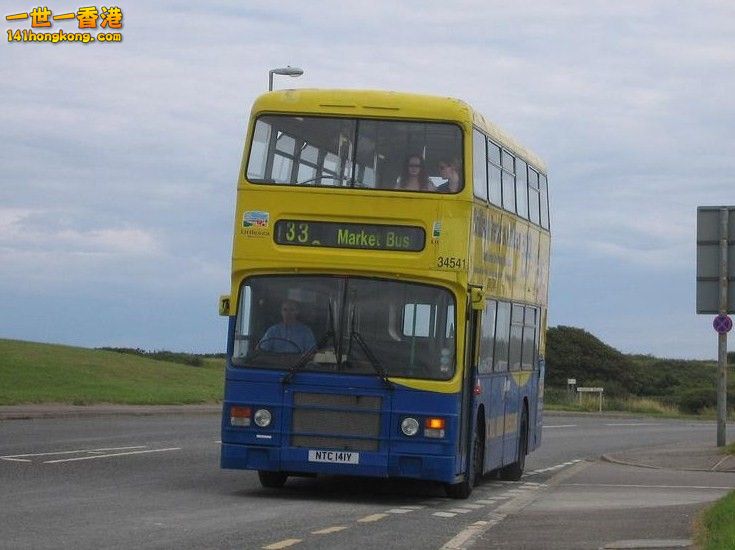 First Hants Dorset 34541 NTC141Y Leyland Olympian ECW.jpg