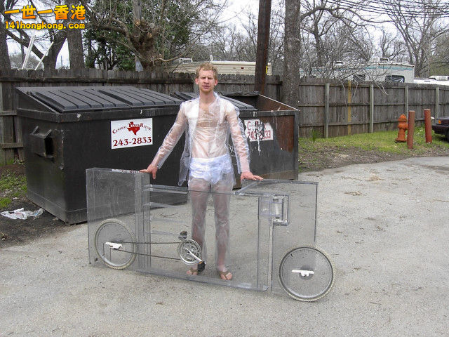 Jimmy_Kuehnle_Invisble_Bicycle_in_front_of_dumpsters-640x480.jpg
