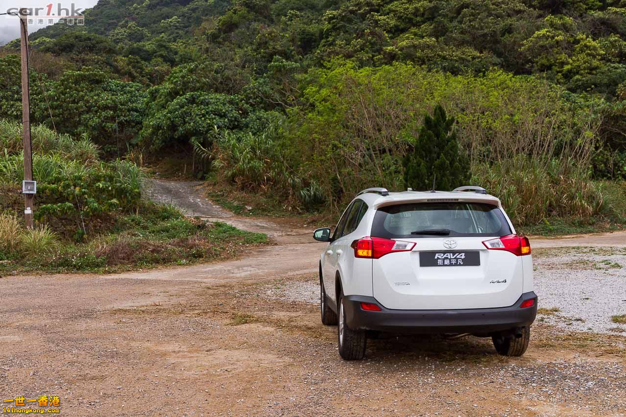 toyota-rav4-2013-review-online-02l.jpg