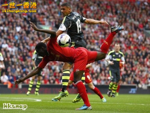 0 201314賽季英超揭幕戰在晏菲路球場 1.jpg