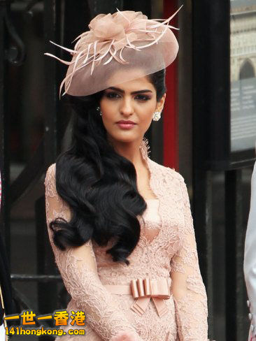 Ameerah Al-Taweel 3.jpg