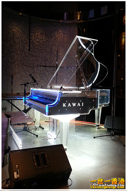 Piano 01.jpg