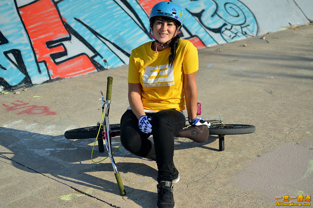 Nina-Buitrago-Freegun-BMX.jpg